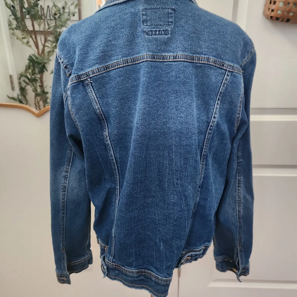 Universal Thread Denim Jacket for Women - Picture 3 of 3